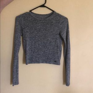 cropped long sleeve shirt